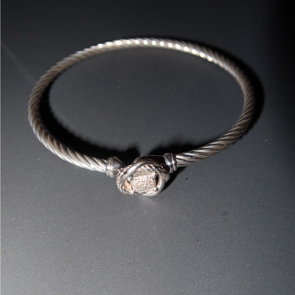 David Yurman infinity bracelet with diamonds - Picture 8 of 8